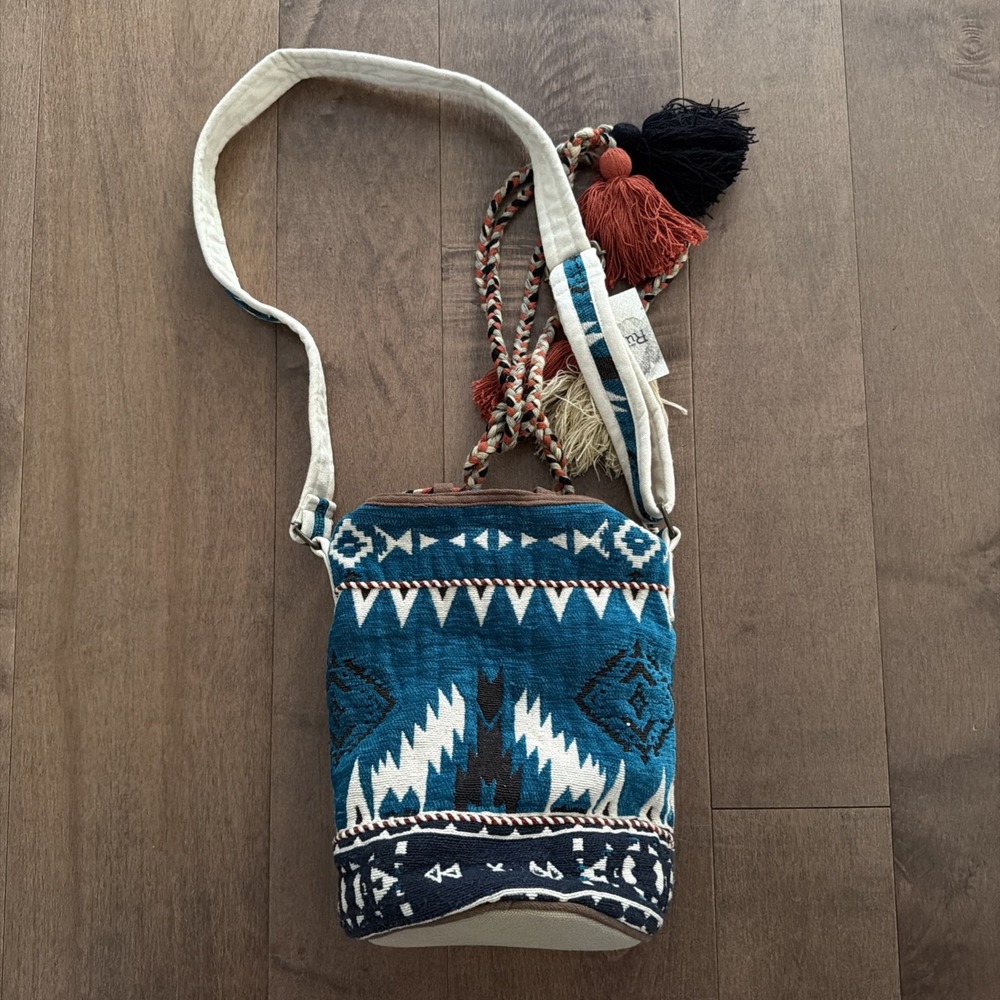 Ruggine Handwoven Coin Pendant Tassel Boho Tribal Print Bucket Bag Blue - Picture 3 of 5
